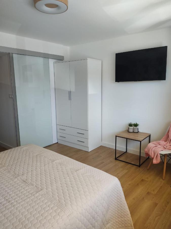 Apartamento pequeño, coqueto y céntrico. Cedeira Extérieur photo